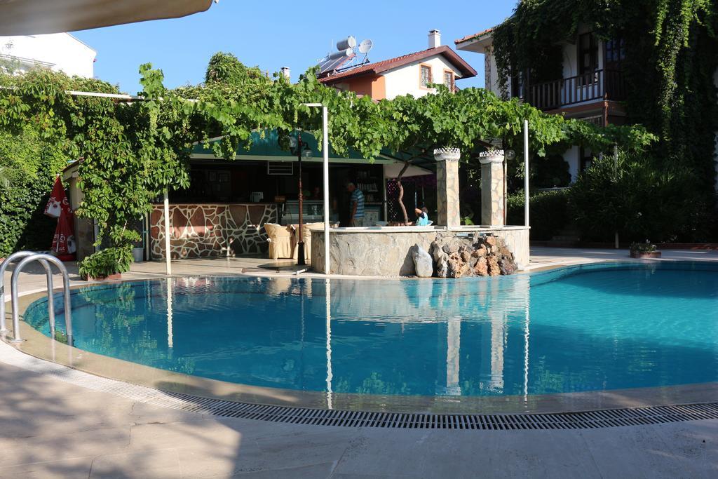 Erciyes Apart Hotel Fethiye Exterior foto