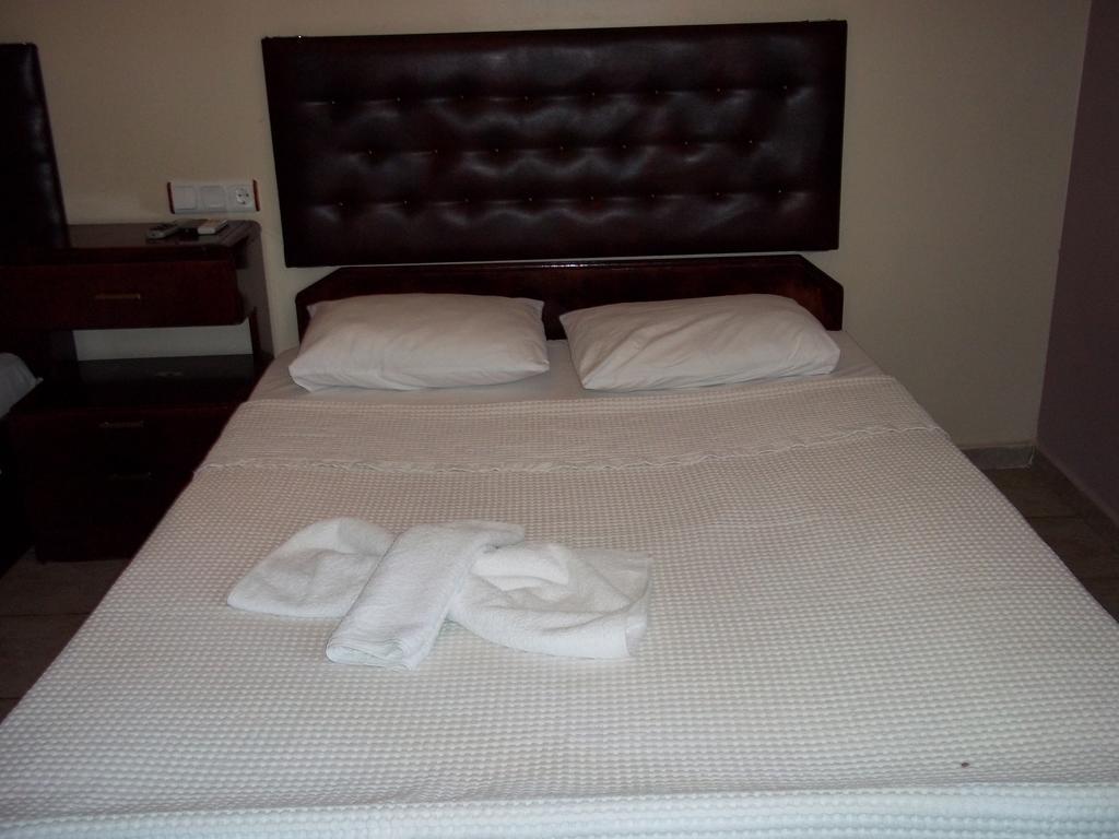 Erciyes Apart Hotel Fethiye Zimmer foto