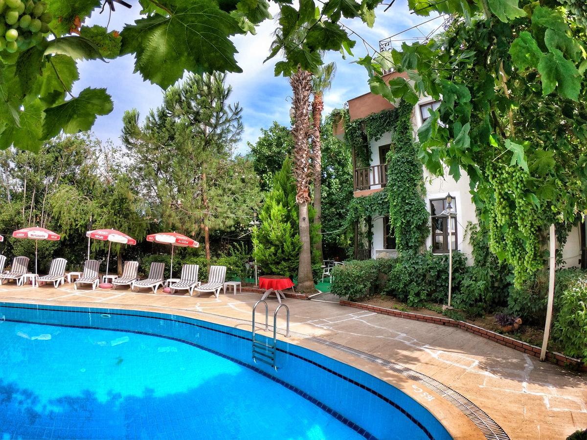 Erciyes Apart Hotel Fethiye Exterior foto